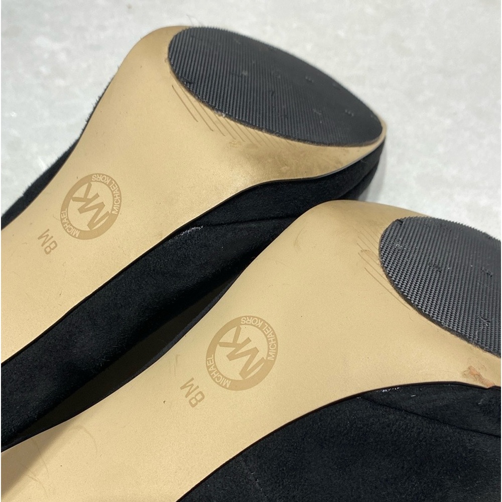 New Michael Kors Yasmine suede pumps Black gold cap logo on heels US 8 inbox⭐️⭐️ - Picture 14 of 17